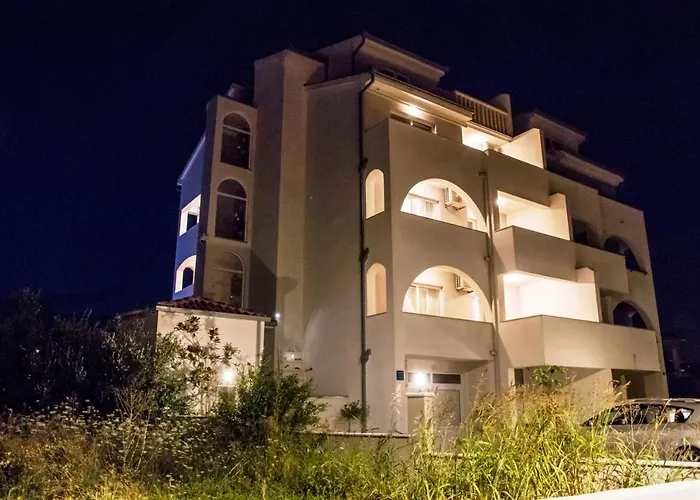 Villa Apartments Katja